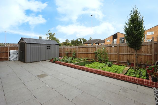 32, Frank Wright Close, South Yorkshire photo 4