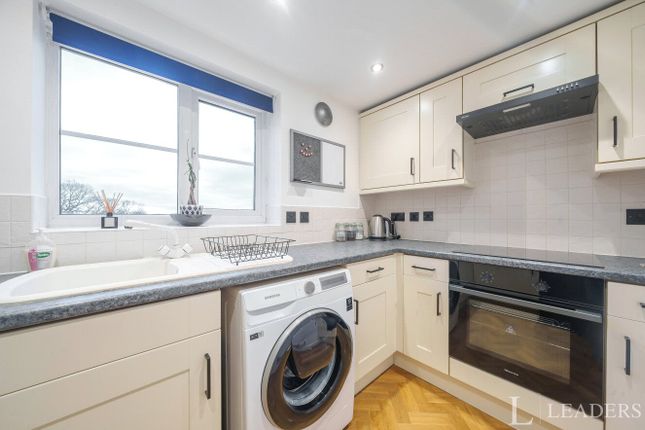 19, Manhattan Gardens, Great Sankey photo 3