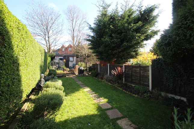 Find 3 Bedroom Houses For Sale In Feltham London Zoopla