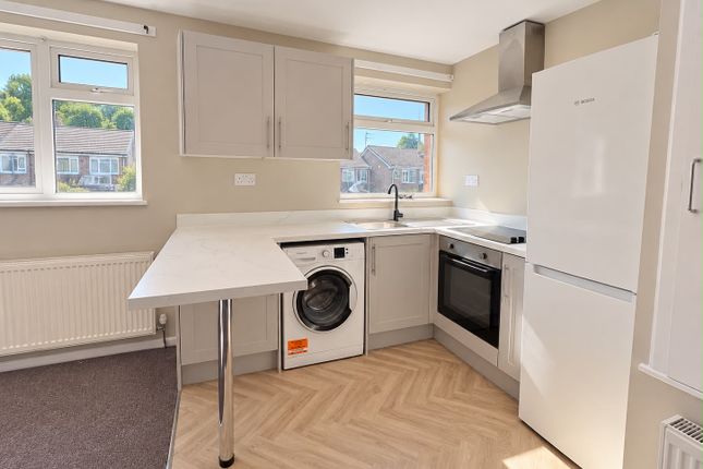 65, Nottingham photo 3