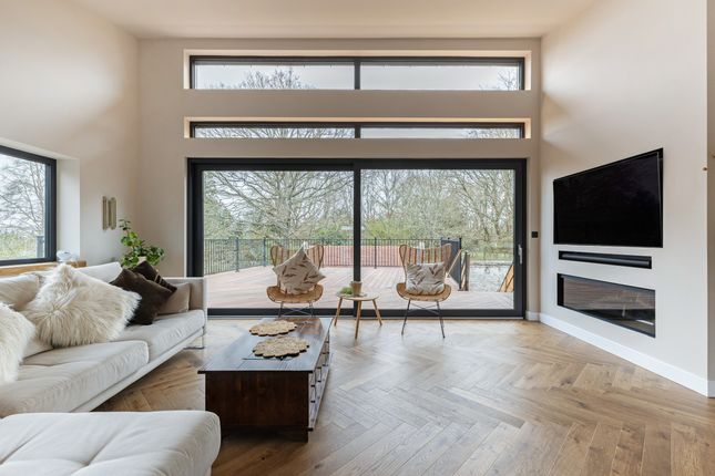 Downpark Place, Turners Hill Road, Crawley photo 5