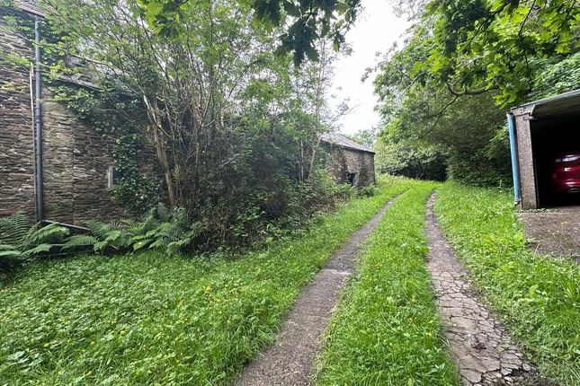 1-2, Tyn Y Bryn Farm, Tonyrefail photo 5