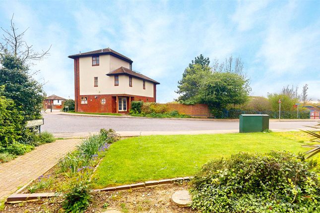 Link-detached house for sale in Rosecroft Close, Langdon Hills, Basildon, Essex