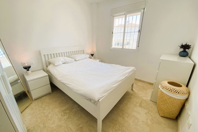 Apartment for sale in Small Oasis, Duquesa, Manilva, Málaga, Andalusia, Spain