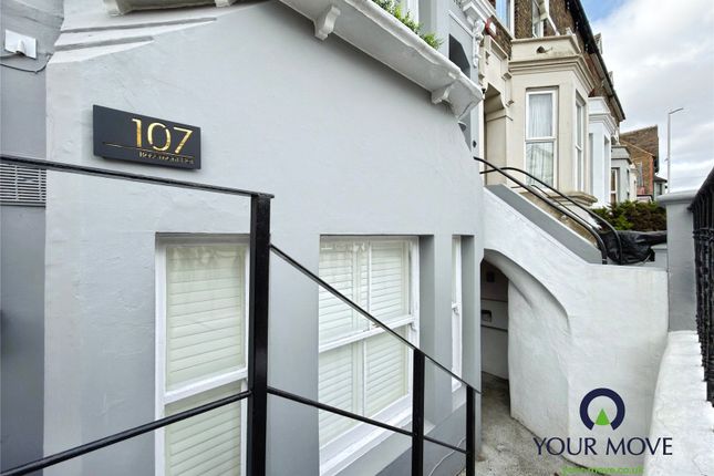 Basement Flat, 107, High Street, Kent photo 2