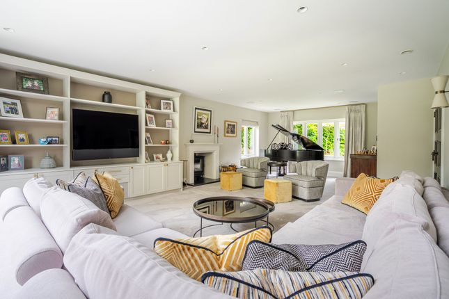 162 Chobham Road, Ascot photo 2