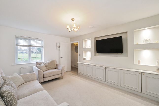 44, Pollarding Drive, Ripley photo 3