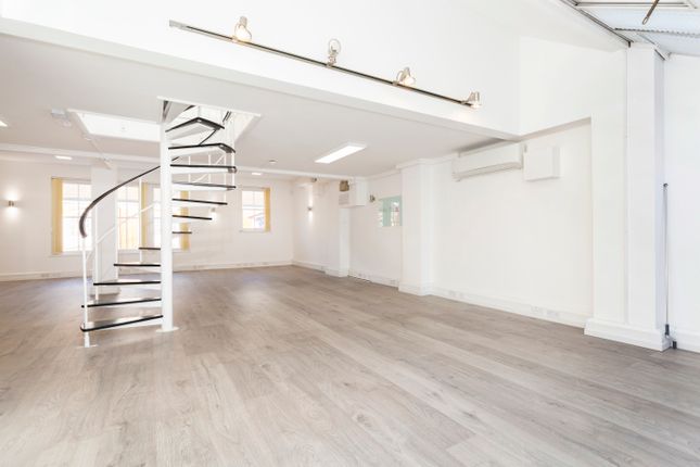 Office to let in Suite 6, Islington House, 313 - 314 Upper Street, London