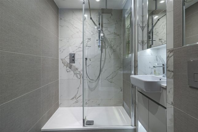 Flat 2106, Hennessey Apartments, 5, Brigadier Walk, Woolwich photo 4