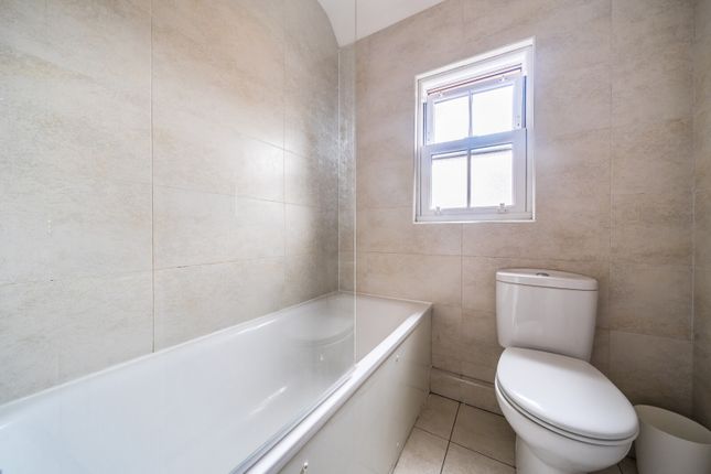 Flat for sale in Recreation Road, Guildford