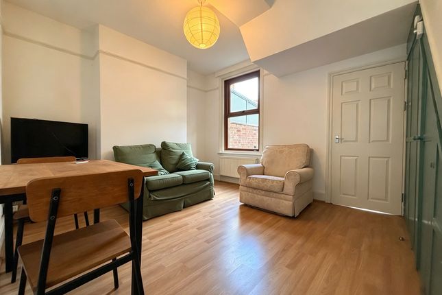 43, Baker Street, Exeter photo 3