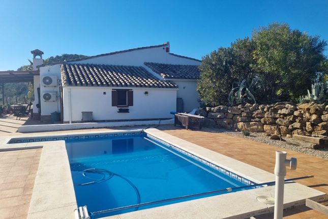 Thumbnail Villa for sale in Pruna, Andalucia, Spain