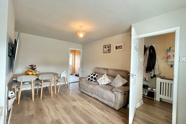 45, Portland Avenue, Sittingbourne photo 4