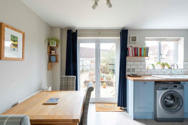 37 Corinum Close, Bristol photo 4