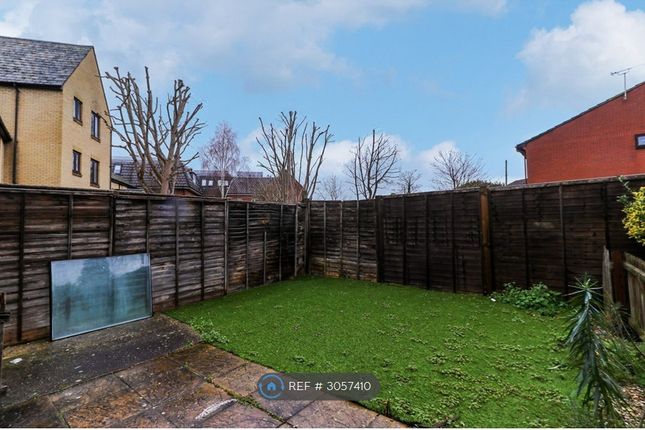 A Turners Hill, Cheshunt, Waltham Cross photo 2