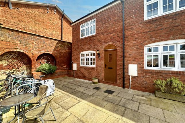 End terrace house for sale in Warwick Street, Daventry