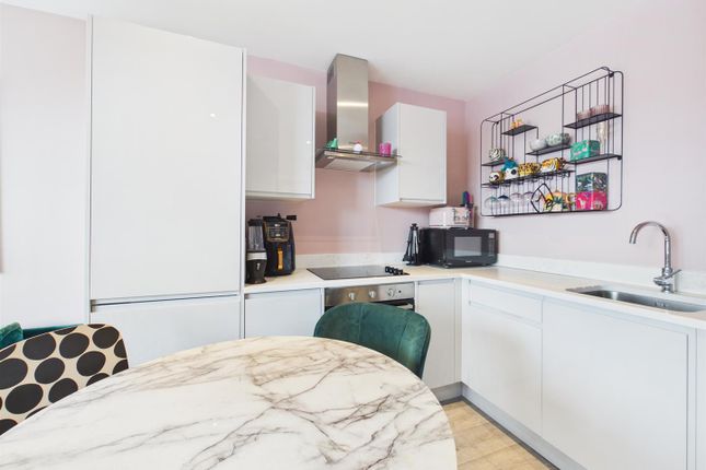 Flat 45, Queens house, 3 Kymberley Road, Harrow photo 3