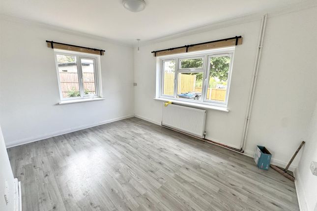 26, Camden Gardens, Thornton Heath photo 2