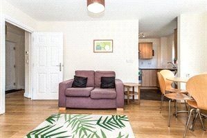 62, Woodhead Drive, Cambridge photo 3