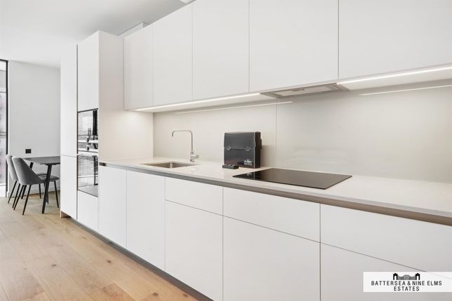 15 Electric Boulevard, London photo 2