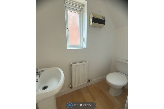 Springvale Close, Kirkby, Liverpool photo 5