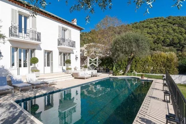 Detached house for sale in Èze, 06360, France