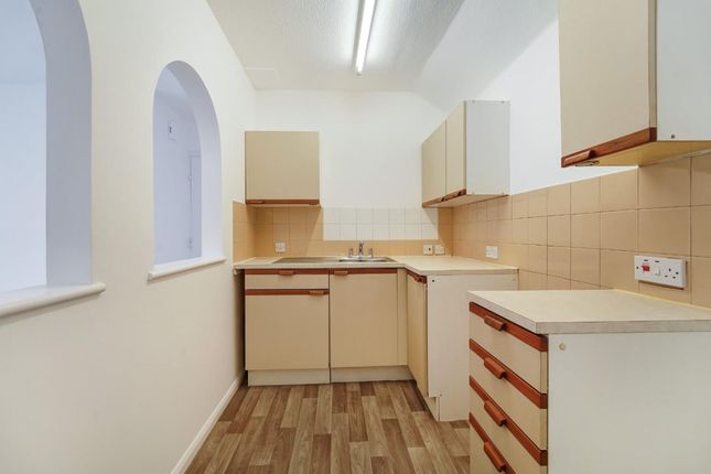 16, Prospect Place, Epsom photo 4
