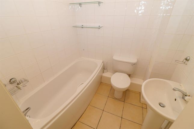 73, Princes Gate, Wakefield photo 4