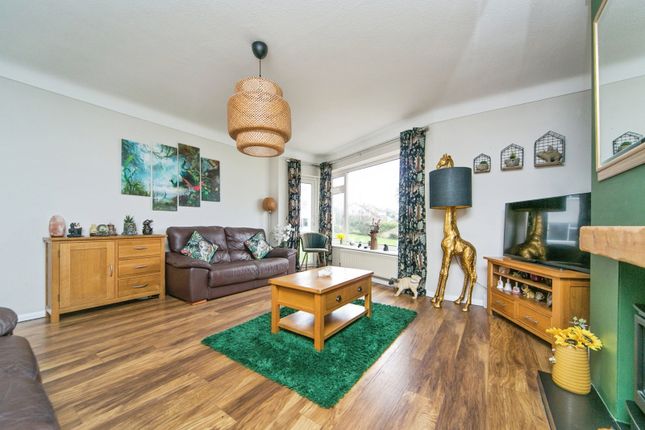 2, Riverside Court, Conwy photo 2