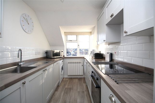37, York Mews, Alton photo 4