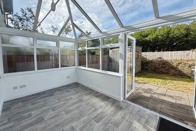 41, Seneschall Park, Helston photo 2