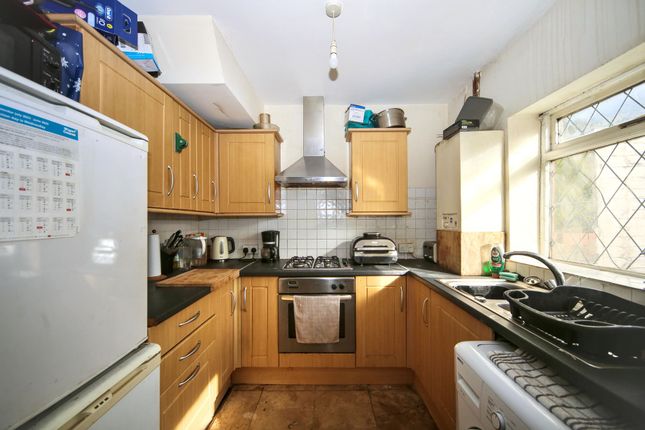 104 Beech Hill Lane, Wigan photo 3