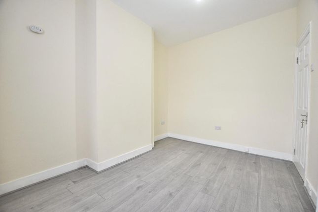 187 Church Road, London photo 3