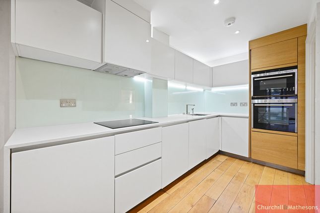 218 Bromyard Avenue photo 4