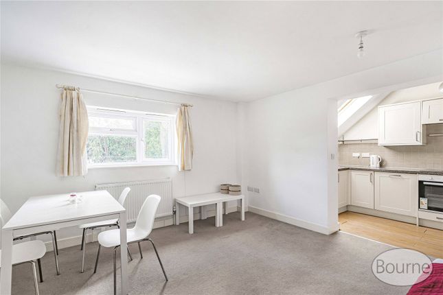 7b, Cobbett Road, Guildford photo 3