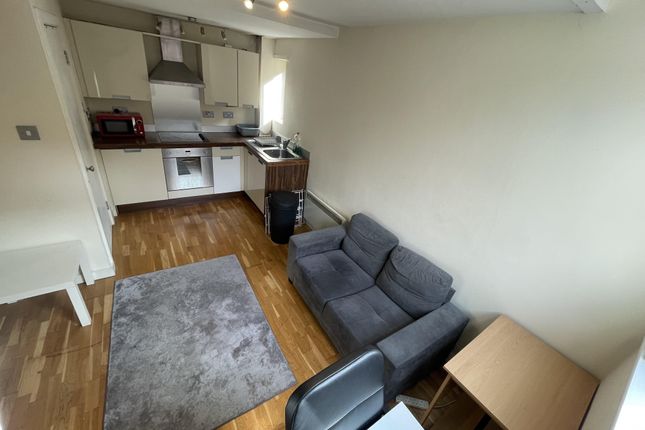 Thumbnail Property to rent in The Chandlers, Leeds, West Yorkshire