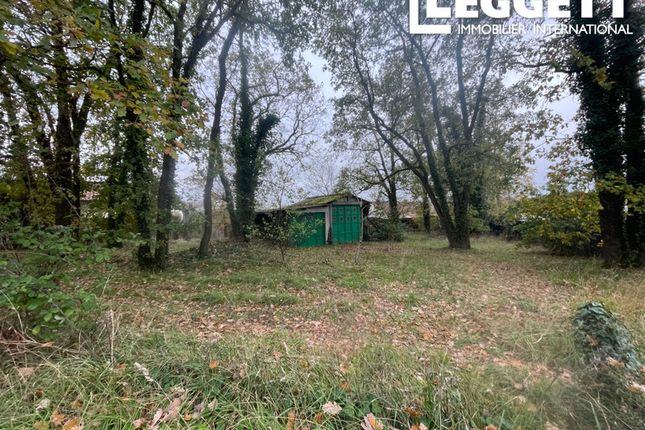 Land for sale in Chemin De La Mondonne, La Couronne, Charente, Nouvelle-Aquitaine