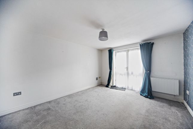 Flat for sale in Watney Close, Purley