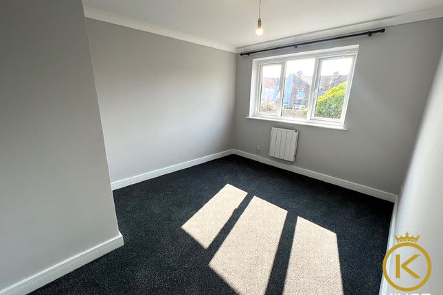 4 Rhys Court, 15, Apsley Road, Fratton photo 5