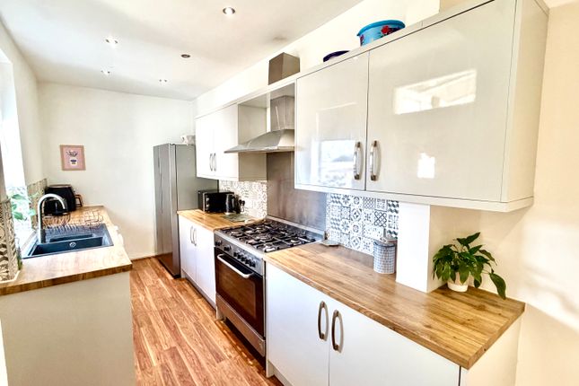 8, King Street, Worksop photo 2