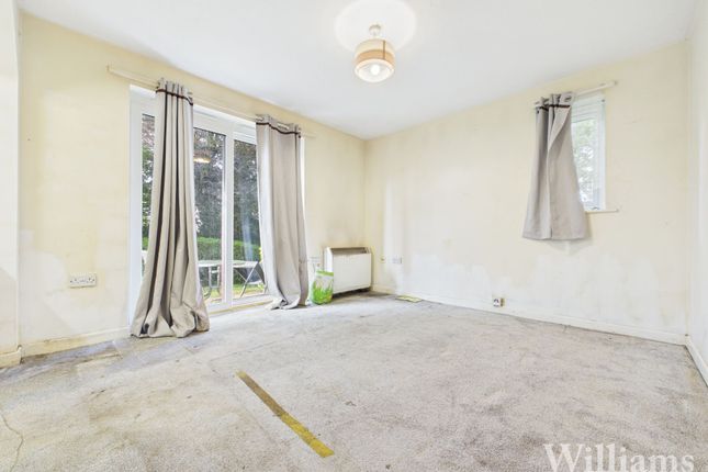 55 Plested Court, Aylesbury photo 4