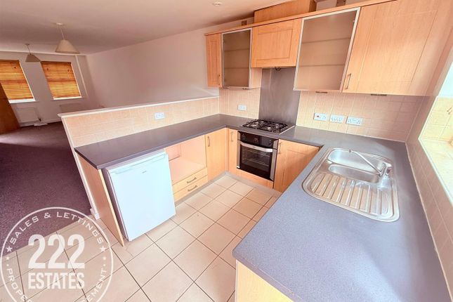 5, Holywell Drive, Warrington photo 4