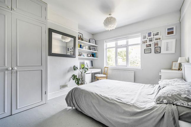 Bedroom Two.Jpg