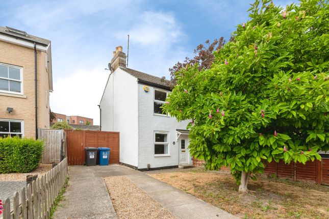 2-bed house on 12, Fishers Lane, Cambridgeshire, £300,000