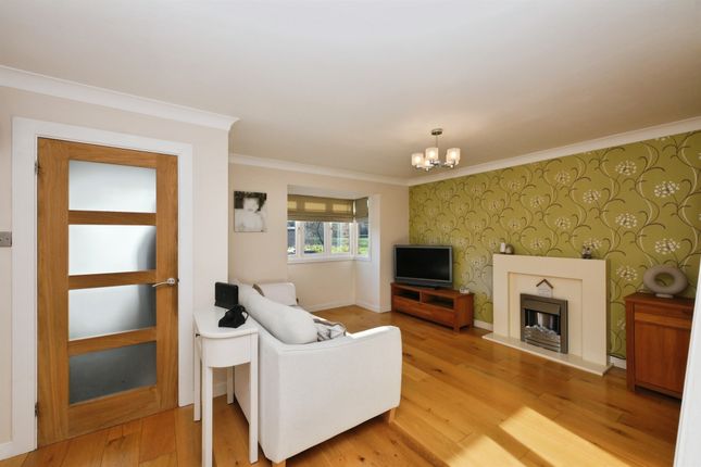 43, Leaforis Road, Waltham Cross photo 3