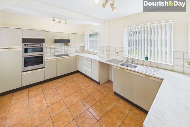 87 Witney Road, Stafford photo 3