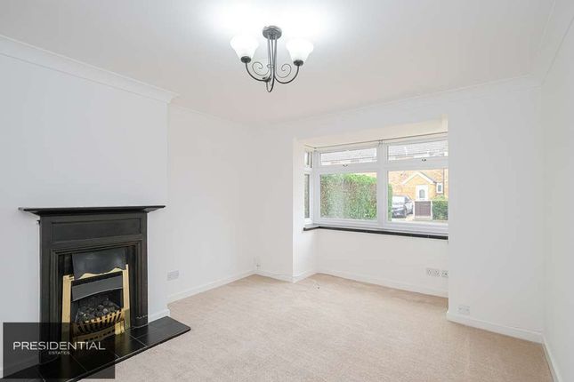 42 Cecil Road, Waltham Cross photo 3