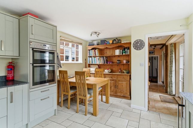 Hill Cottage, Middle Street, Saffron Walden photo 3
