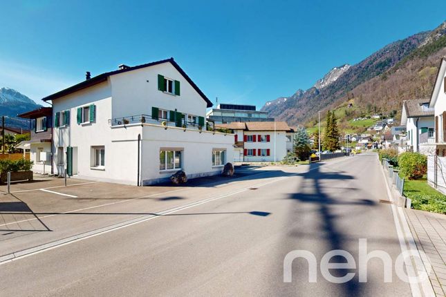Villa for sale in Brunnen, Kanton Schwyz, Switzerland