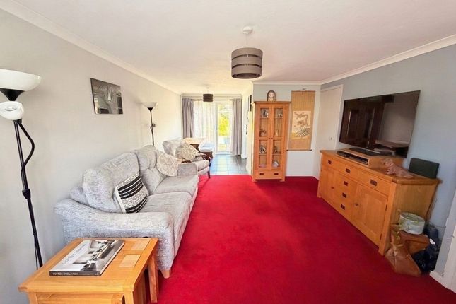 58 Knights Way, Redruth photo 3